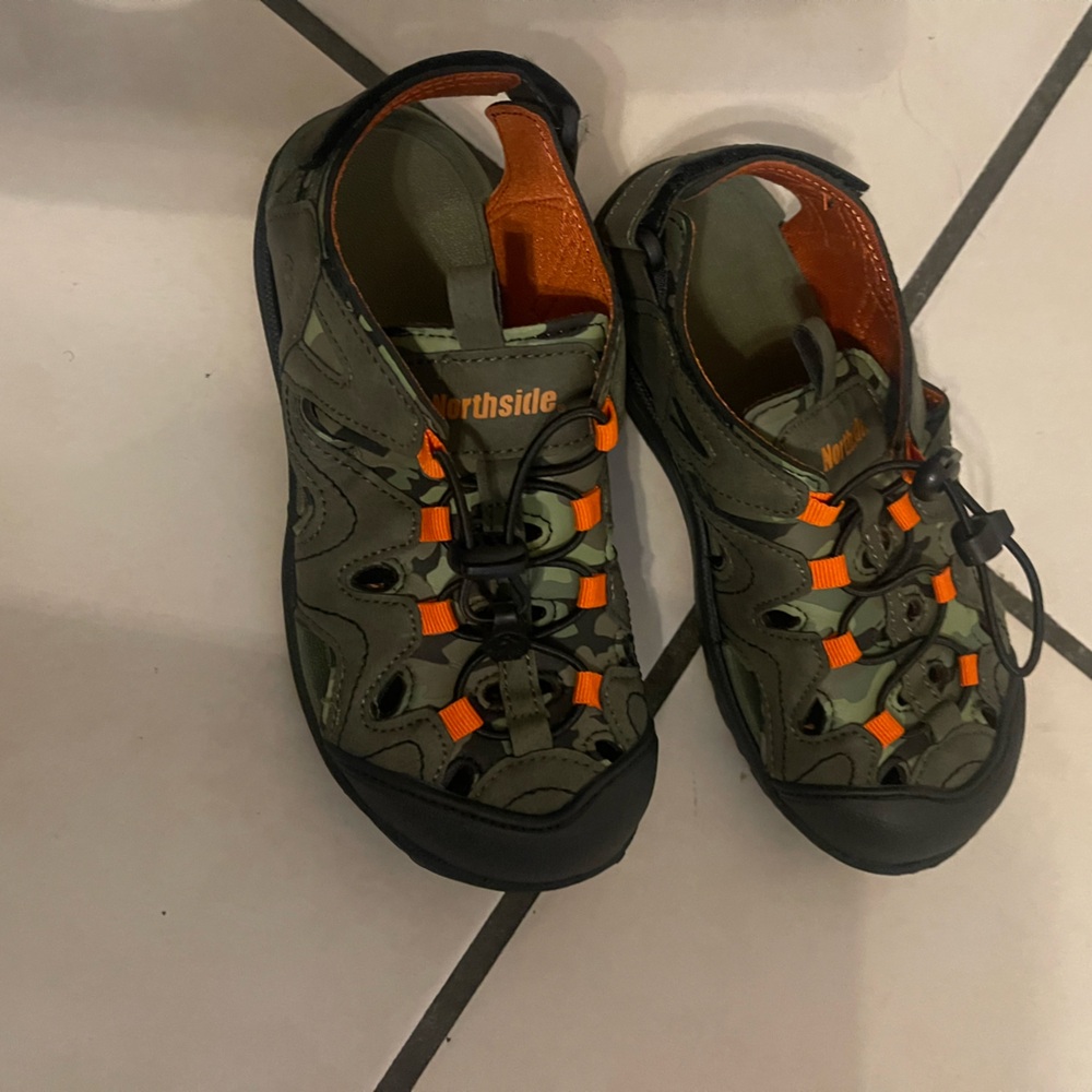 Northside Kids Water Shoes - Olive and Orange